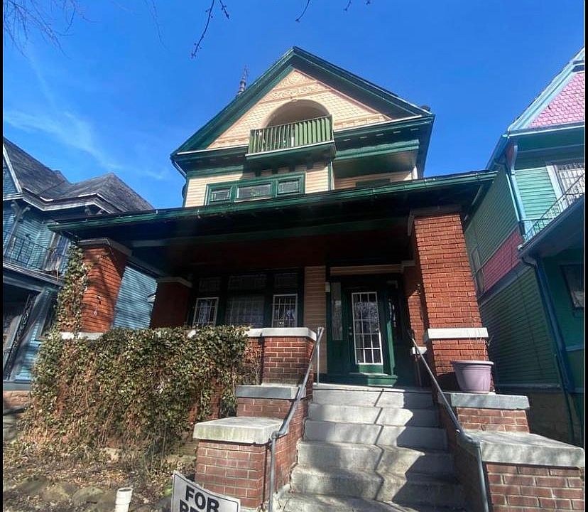 1st image of 375 Richmond Ave APT 3
