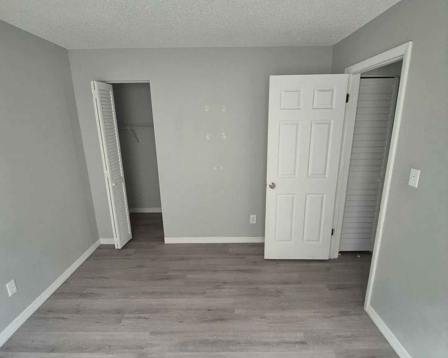 2 bed, 900 sqft, $1,400 — Photo 4
