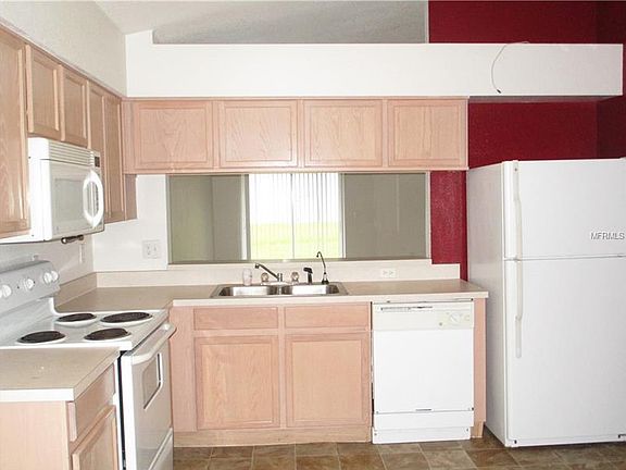 5th image of 536 Scarlet Maple Ct