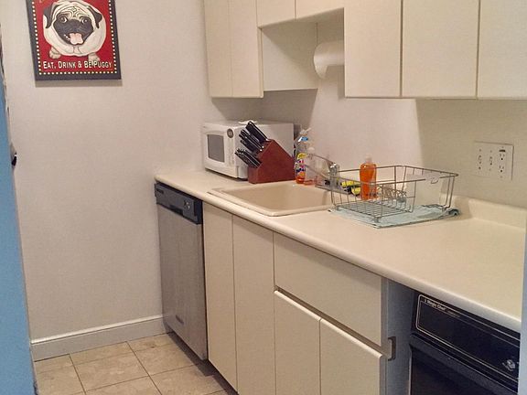4th image of 19 Wiget St APT 401