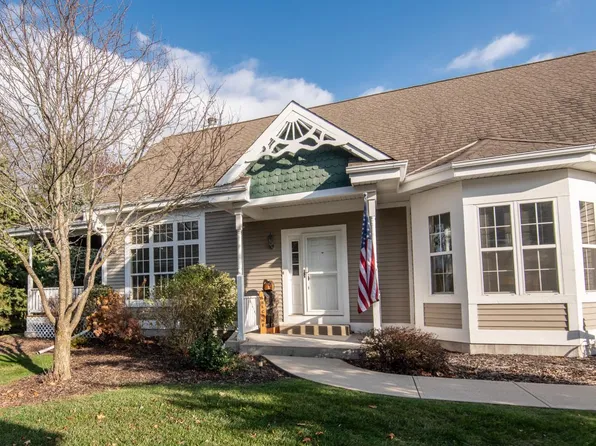 4188 South Cambridge DRIVE, New Berlin, WI 53151