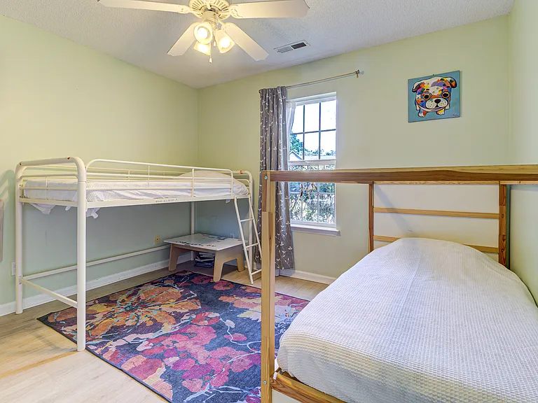 201 Adele Ct — Photo 8