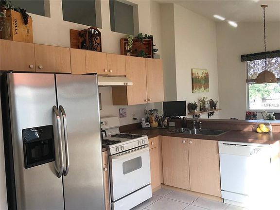 5th image of 2198 Caledonian St