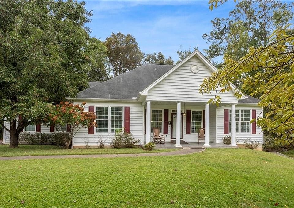 1st image of 4362 Park Cir