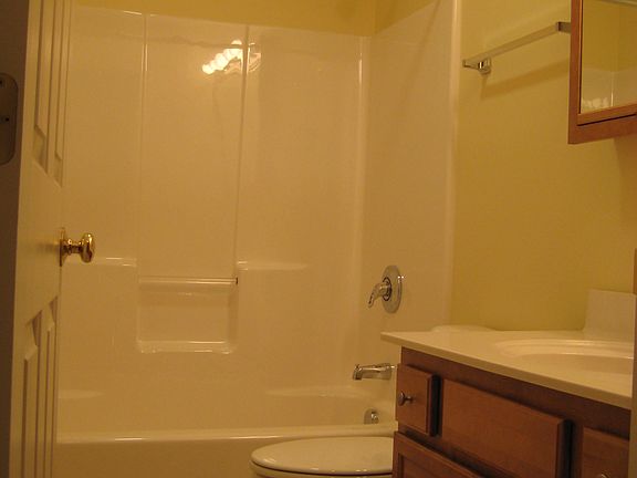 3rd image of 91A West St
