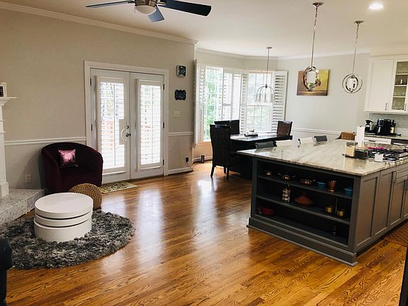 Huge kitchen