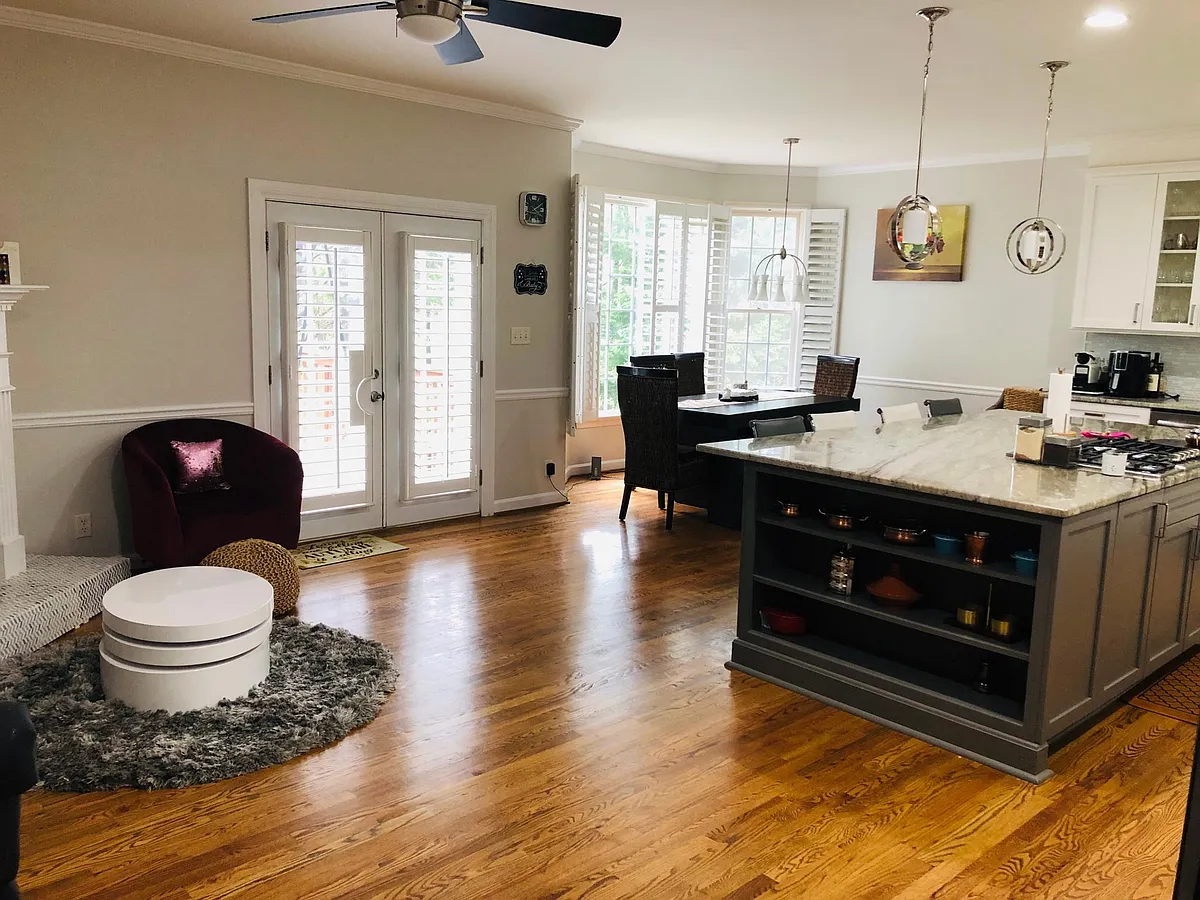 Photo 2 of 17 - 1450 Hillcrest Hts - Alpharetta, GA Huge kitchen - 1450 Hillcrest Hts