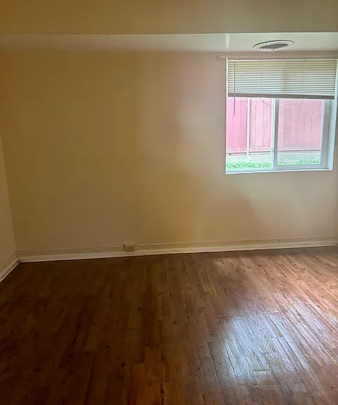1101 Evans Ave — Photo 10