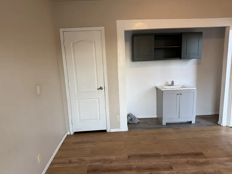 27020 Cottonwood Ave #2 — Photo 2