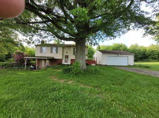 953 Mosser Dr, New Castle, PA