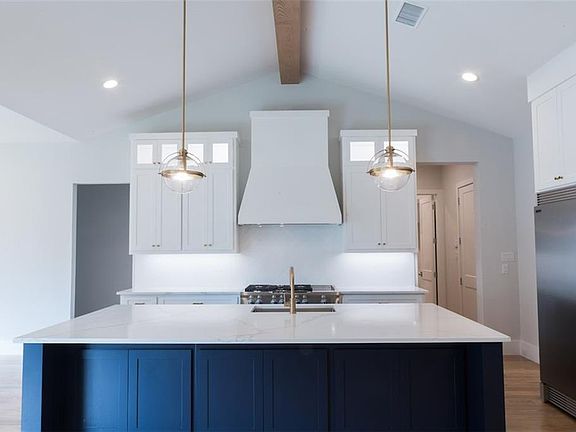 4th image of 4156 Beechwood Ln