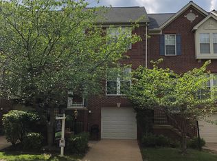 2006 Meadow Springs Dr, Vienna, VA 22182