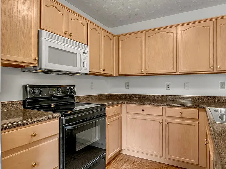 202 S Gratz St — Photo 10