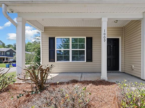 2nd image of 1009 Cedar Village Trl