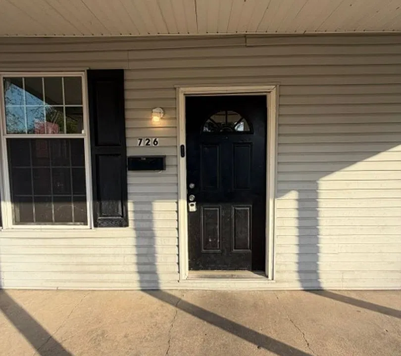 726 Jackson Ave
