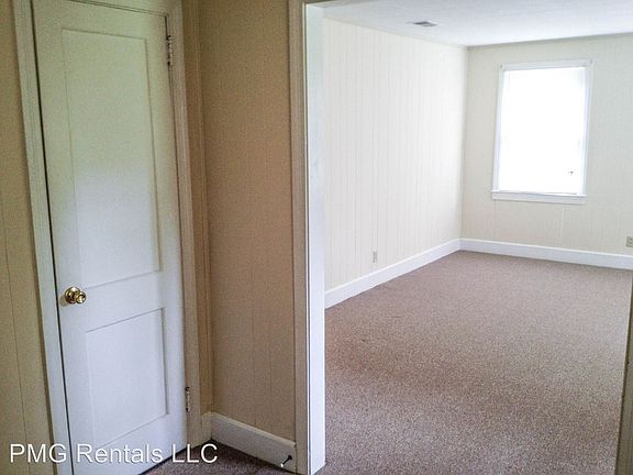 2nd image of 12 W Moore St
