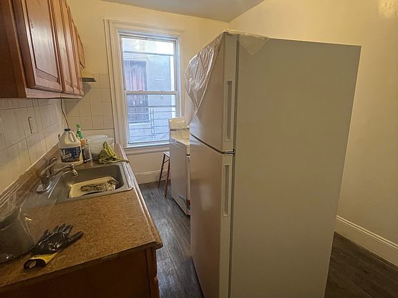 2nd image of 1132 Fteley Ave APT 1R