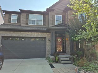 4976 W Stonegate Cir, Lake Orion, MI 48359