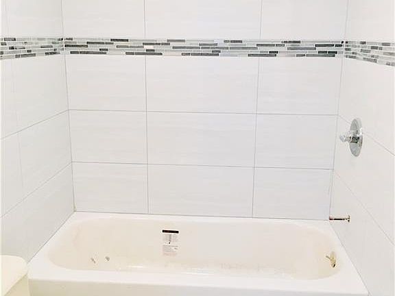 4th image of 30 North St #3