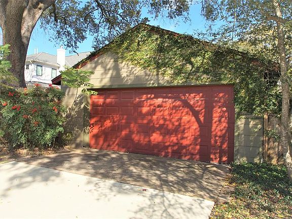 4th image of 5564 Aspen St