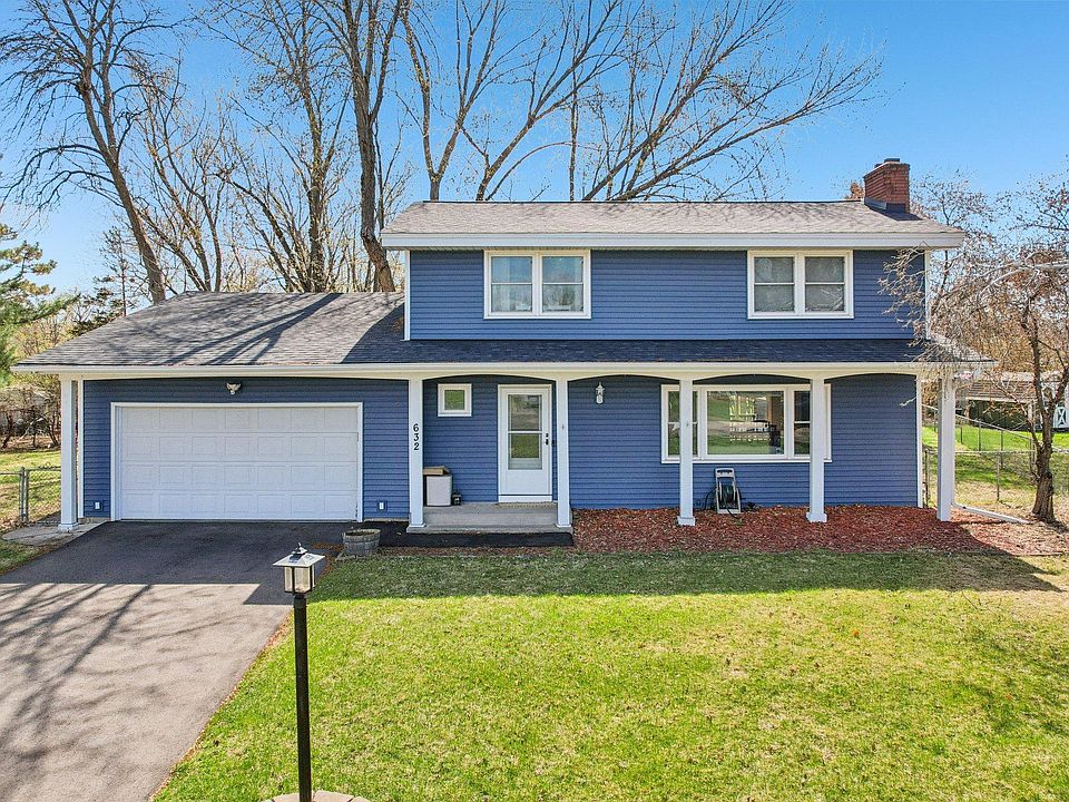 1st image of 632 109th Ln NE