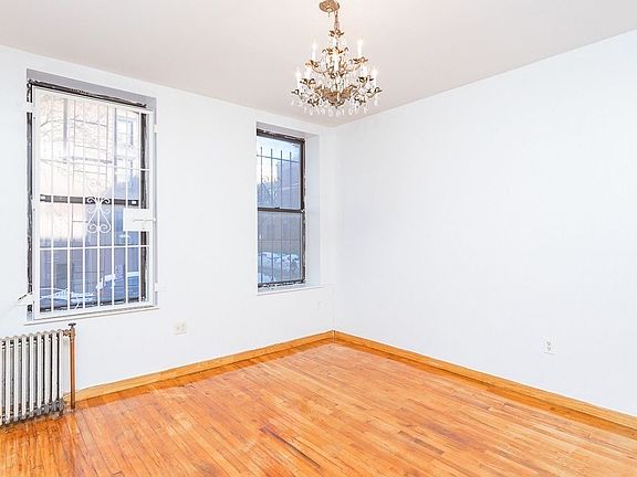 2nd image of 466 Franklin Ave #3B