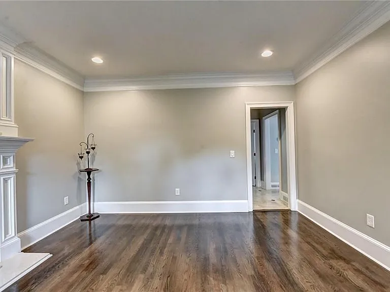 645 Falls Bay Ct — Photo 13