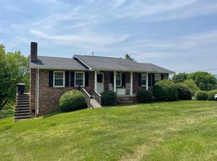 2336 Dave Buck Rd, Johnson City, TN 37601
