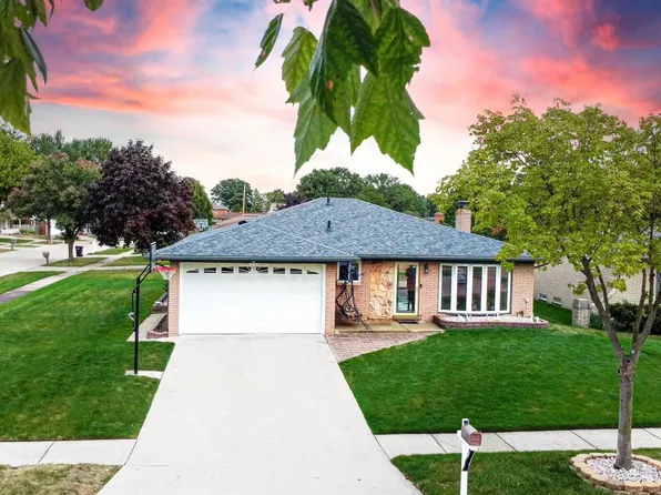 37400 Hacker Dr, Sterling Heights, MI 48310