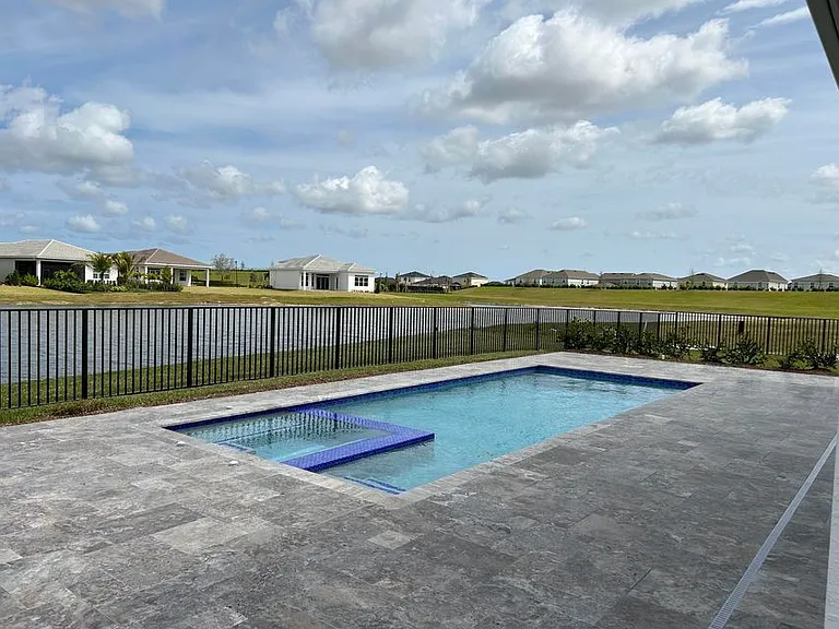 11243 SW Pietra Way — Photo 15