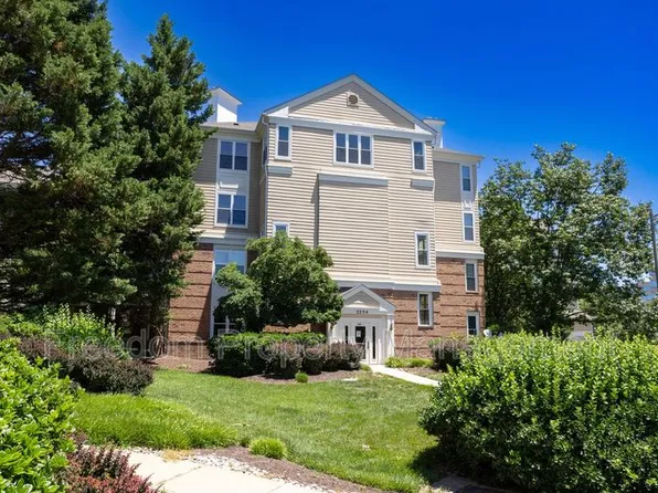 2204 Westcourt Ln, Herndon, VA