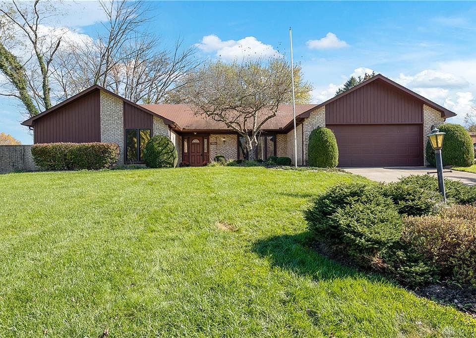 1st image of 498 Carthage Dr