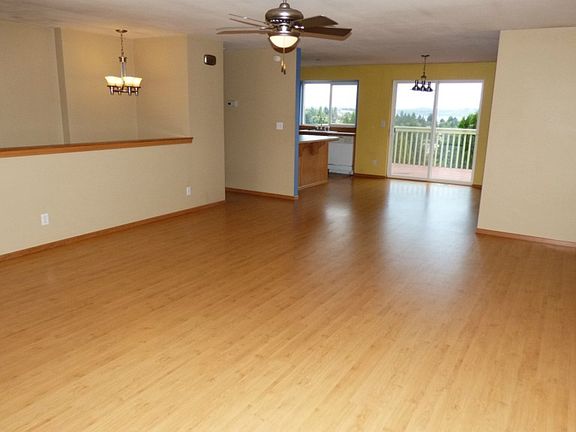 2nd image of 1248 Lansing Ave