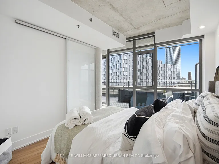 90 Trinity St #607 — Photo 14