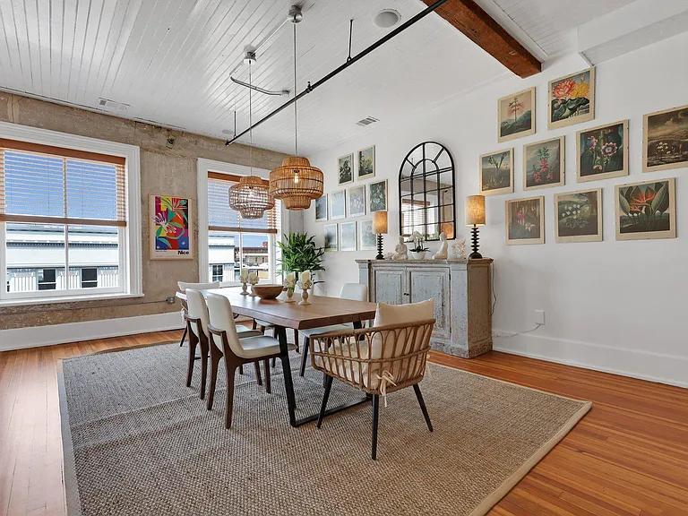 301 W Broughton St #4A — Photo 10