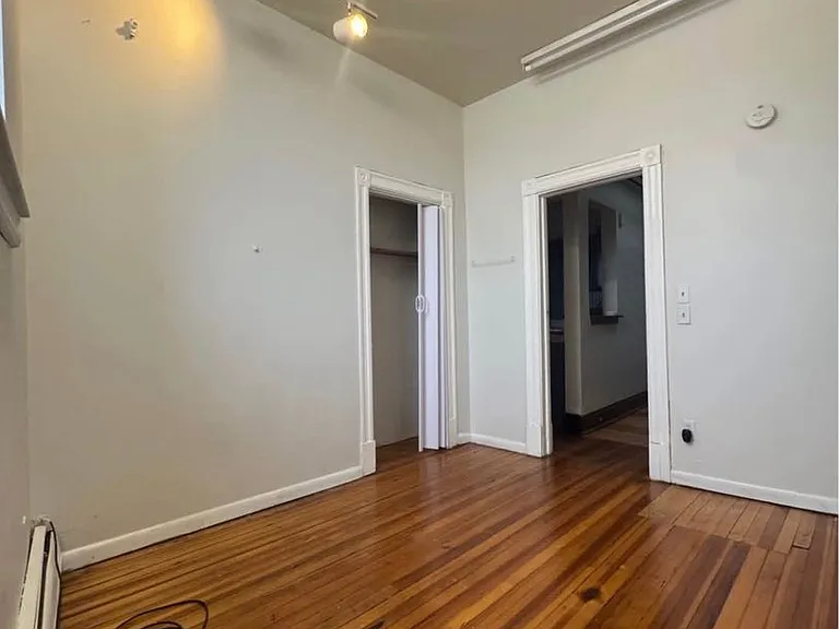 2156 5th Ave — Photo 28