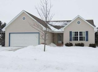 505 Aspen St, Johnson Creek, WI 53038
