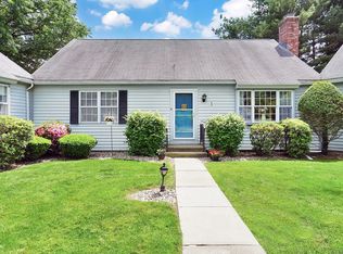 5 Strathmore Ln UNIT 5, Suffield, CT 06078