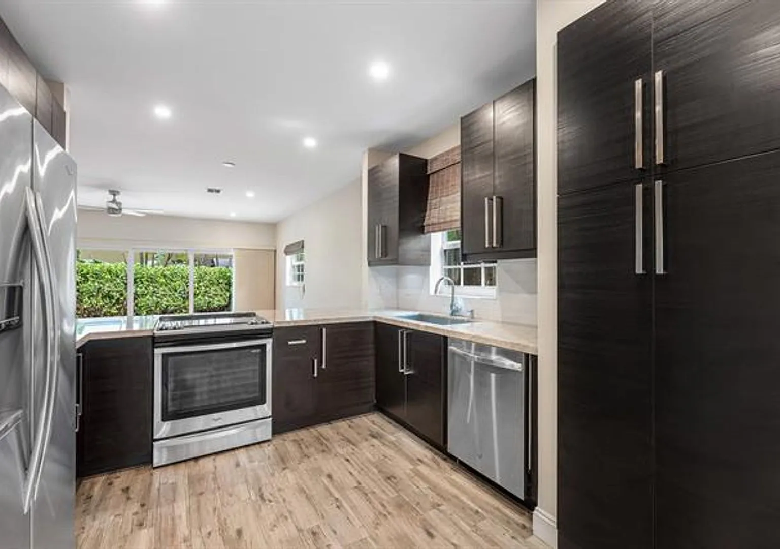 620 NE 9th Ave th 4, Fort Lauderdale, FL 33304 — Photo 2
