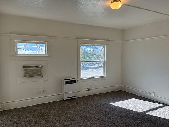 5th image of 1133 13th St APT B