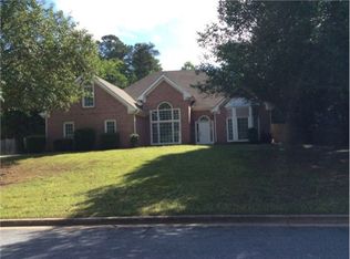 1555 Peachcrest Dr, Lawrenceville, GA 30043