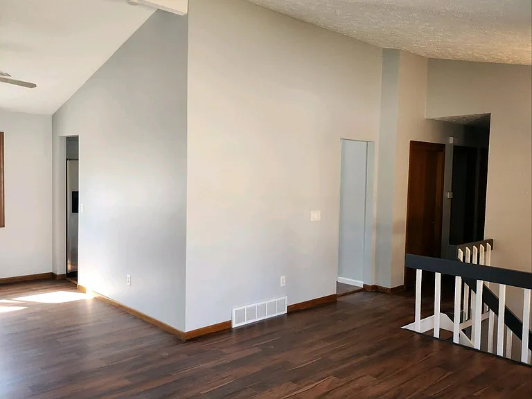 15123 Davenport Cir — Photo 8