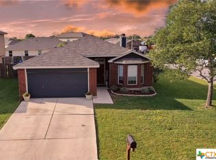 168 Eagle Dr, Luling, TX 78648