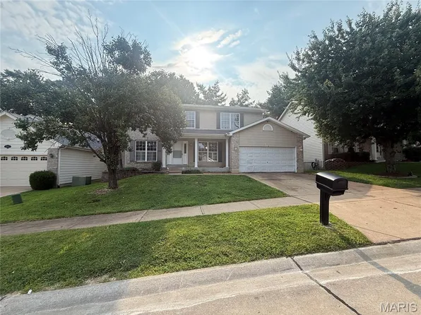 4516 Southridge Pines Dr, Saint Louis, MO 63128