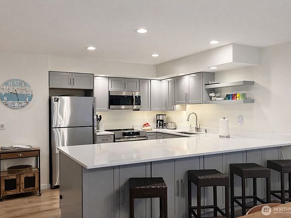 4th image of 100 Lake Chelan Shores Drive #19-2