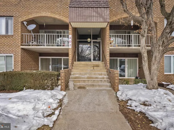 402 Girard St #11, Gaithersburg, MD 20877