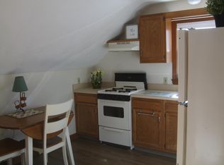 34 Moore Ave FLOOR 2, Franklin, MA 02038