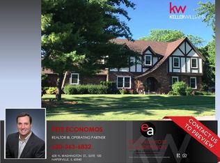 2005 Somerset Ln, Wheaton, IL 60189