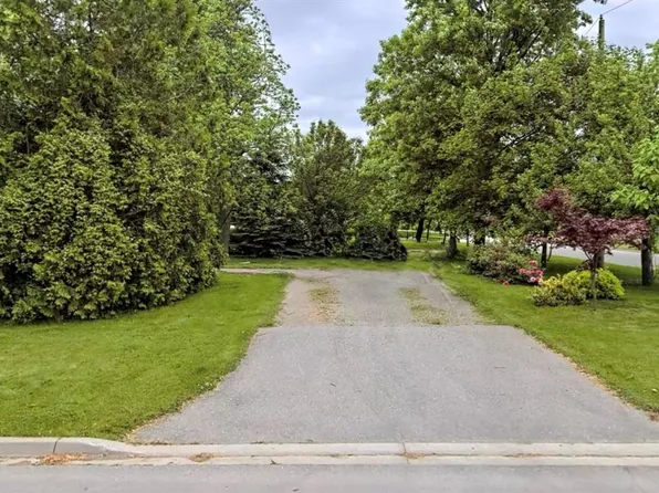 553 Simcoe St, Warwick, ON N0M 2S0