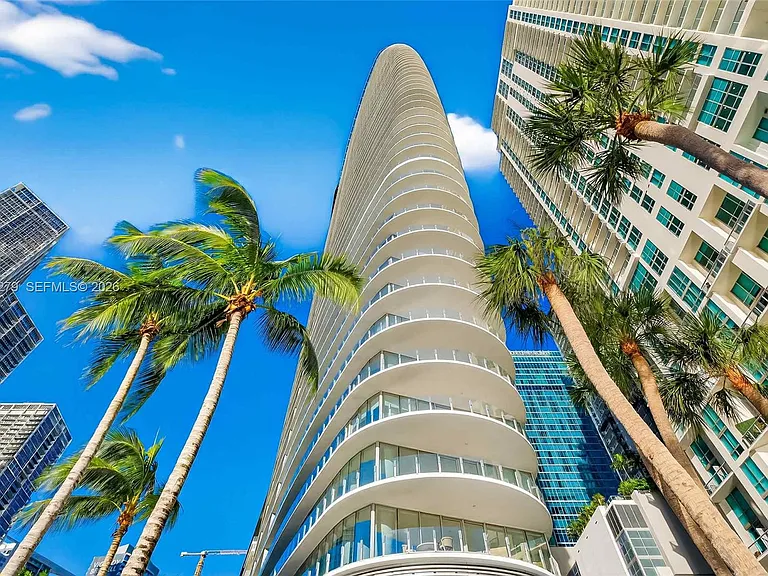 300 Biscayne Boulevard Way #506E — Photo 14